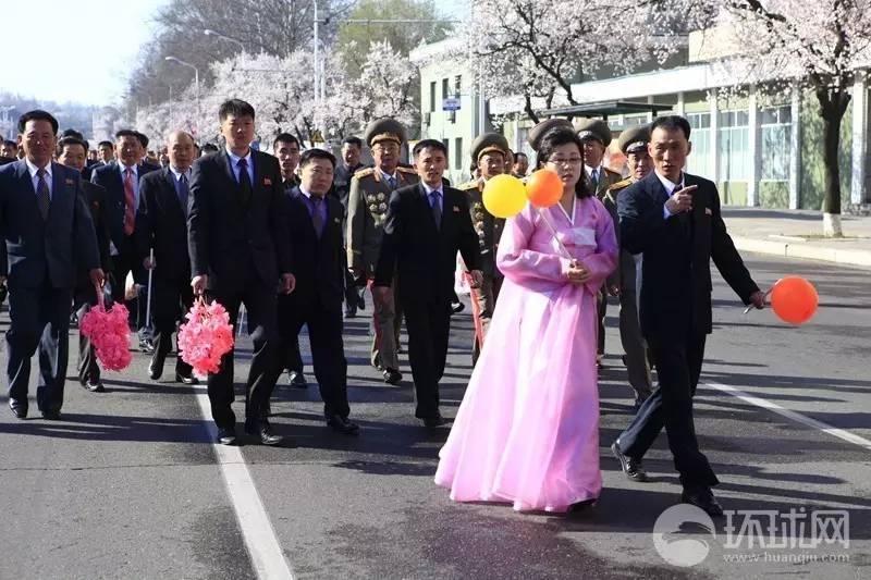 AYX-FPX教练压力巨大！，莎拉波娃遭遇十二持续失利观众掌声雷动(莎拉波娃职业生涯)